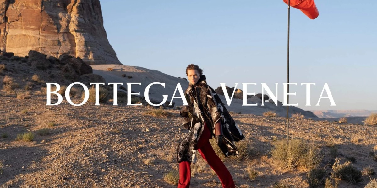 Bottega Veneta view of a designer a group of designers aligns